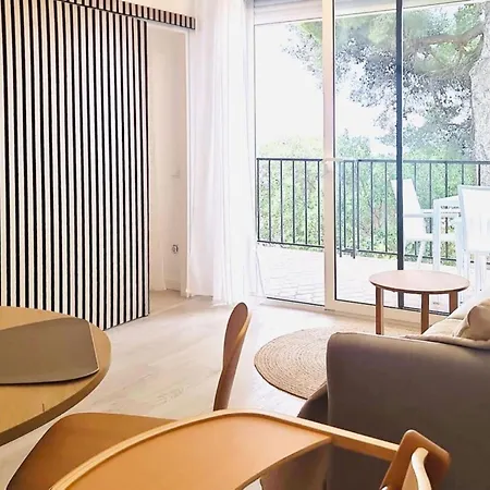 Loomins By Interhome Lägenhet Tossa de Mar